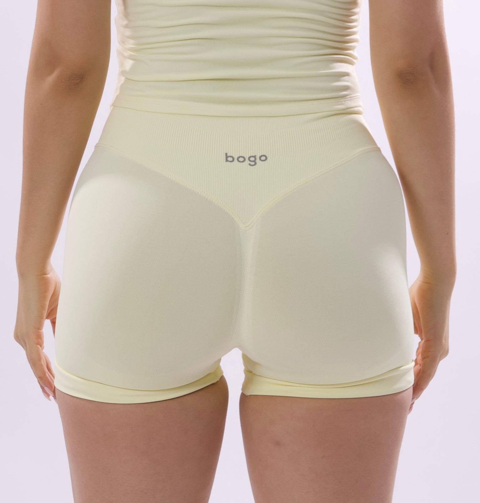 PUSH-UP BUTTER YELLOW