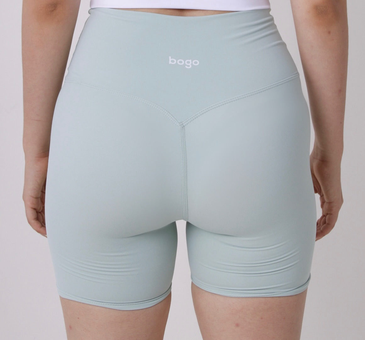 BASIC SHORT