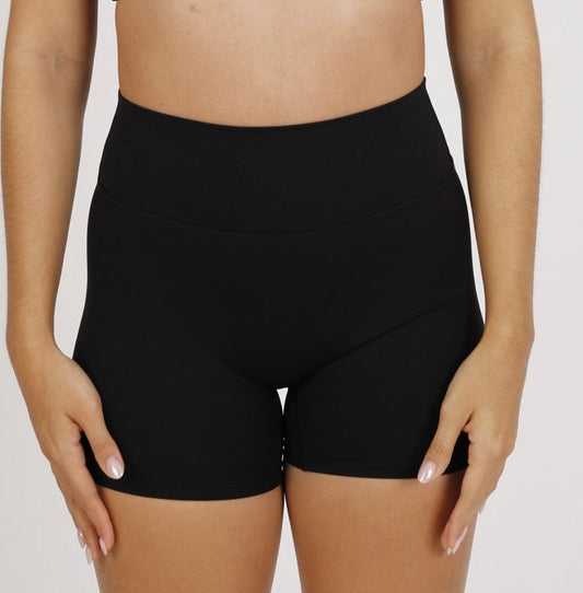 BLACK SHORT