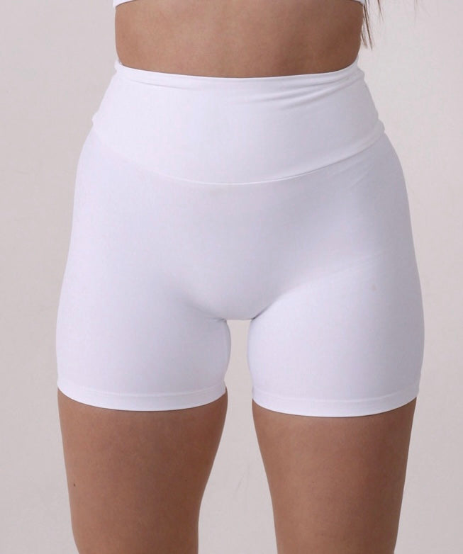 WHITE SHORT