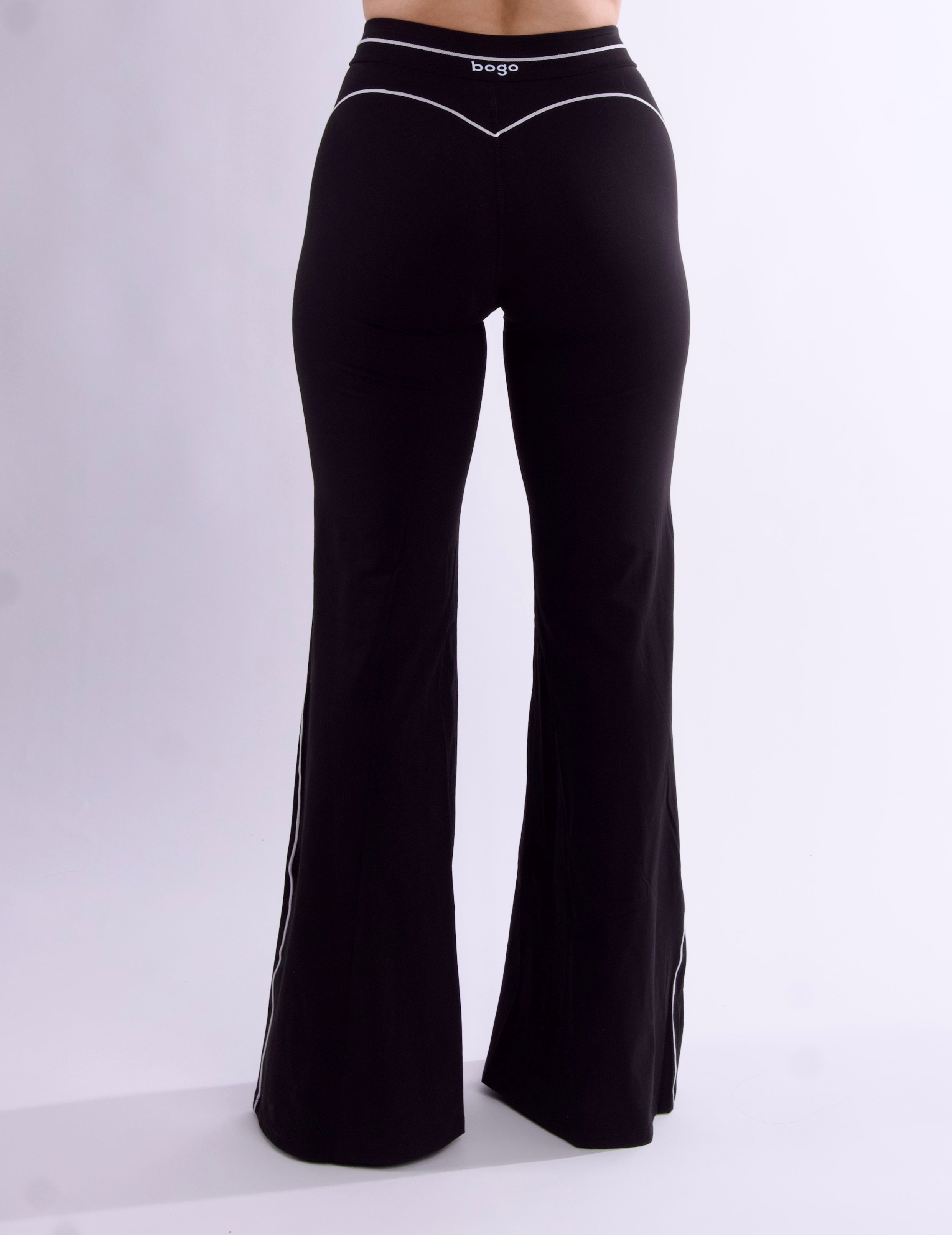 B&W WIDE LEG