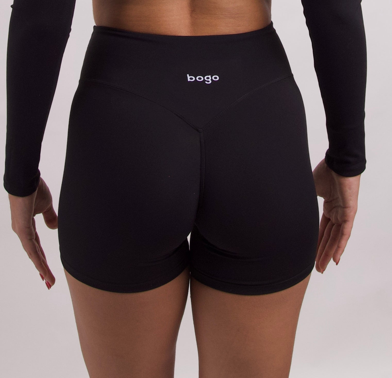 BLACK SHORT