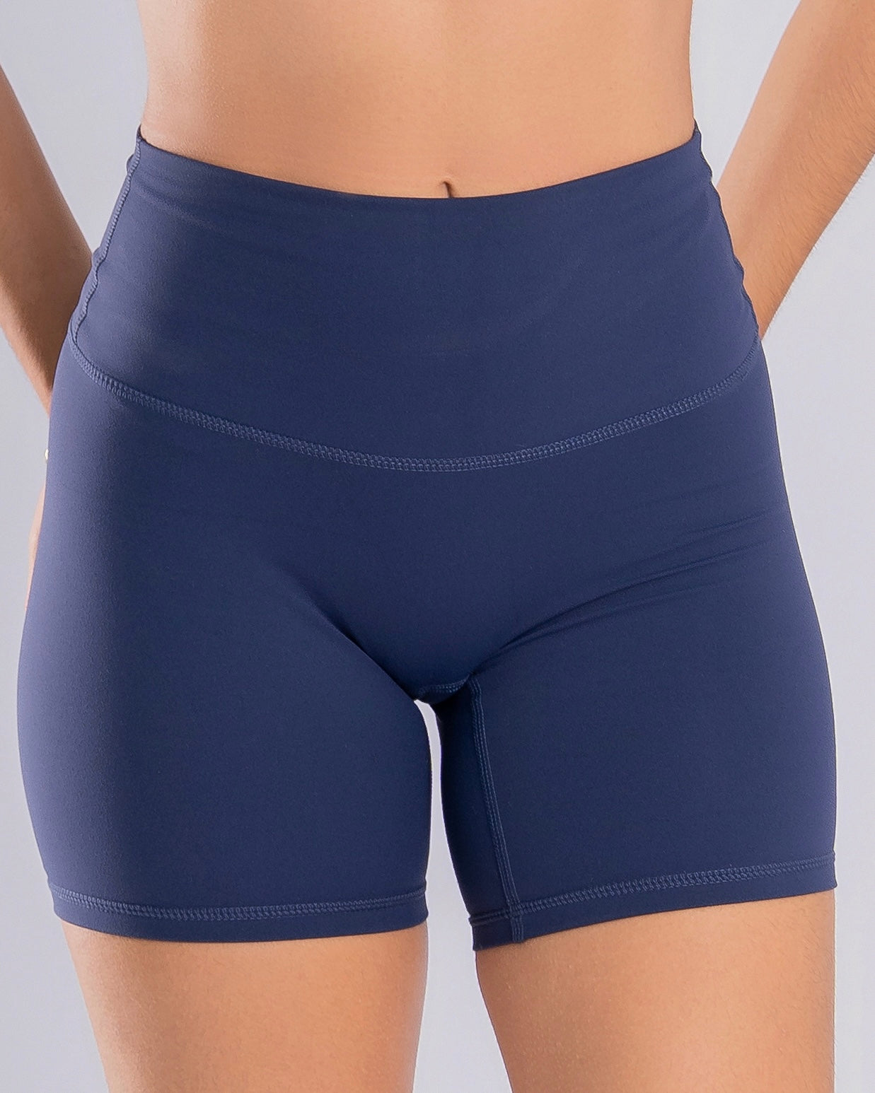SHORT NAVY BLUE