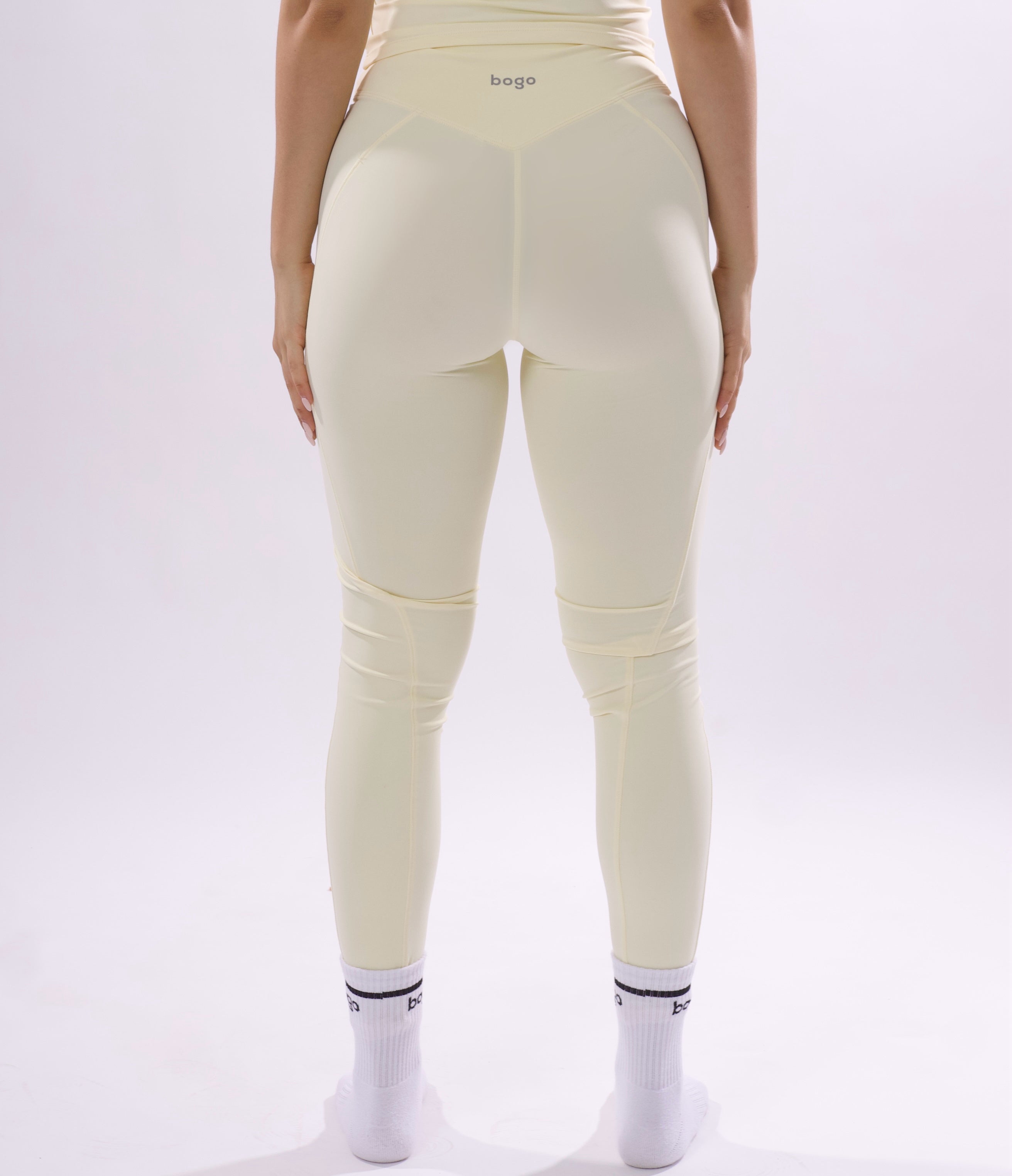 LEGGING BUTTER YELLOW